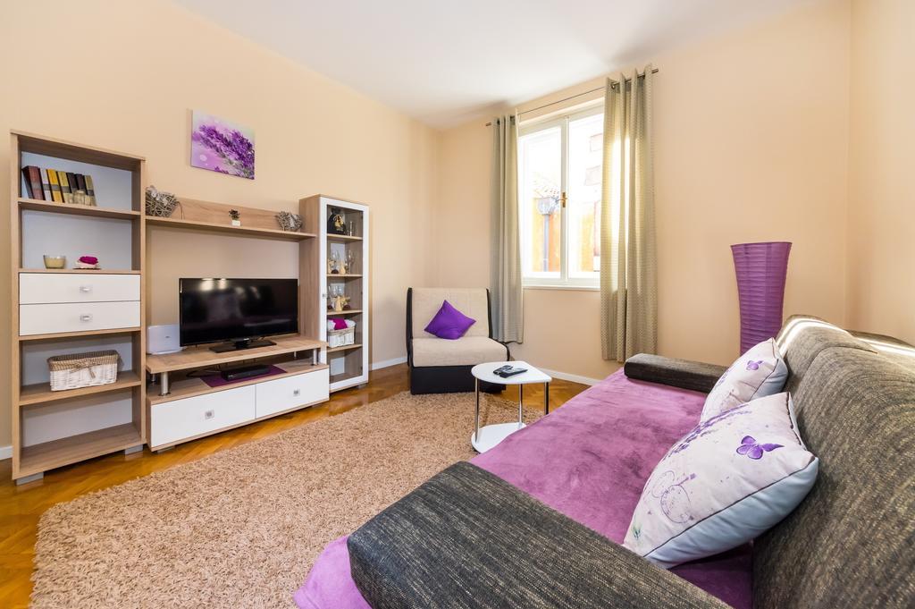 Apartment Colona Zadar Room photo